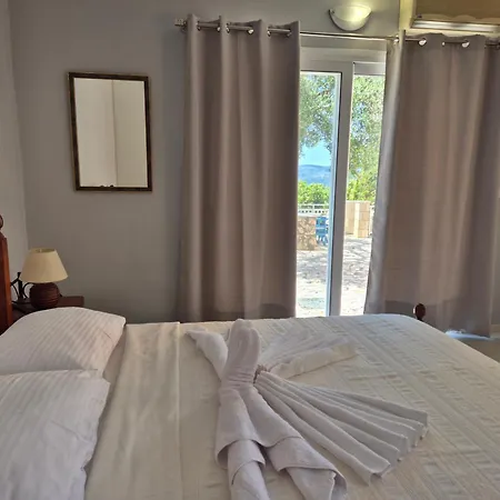 Casa Di Pietro 2 Ferienhaus Fársa