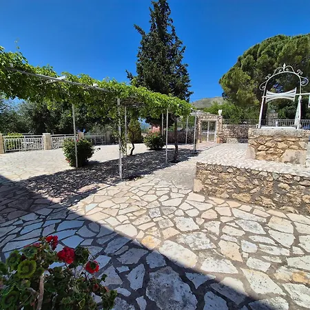 Casa Di Pietro 2 *